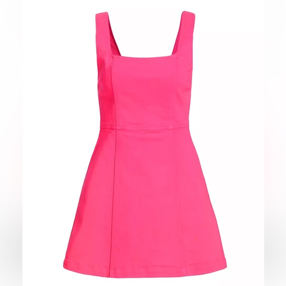 Alice + Olivia Dresses & Skirts - New Alice and Olivia Ramsey stretch denim dress